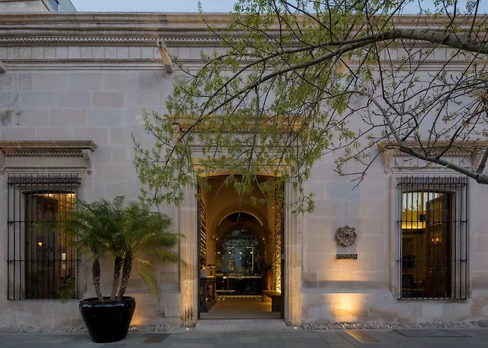 Central Hotel Boutique